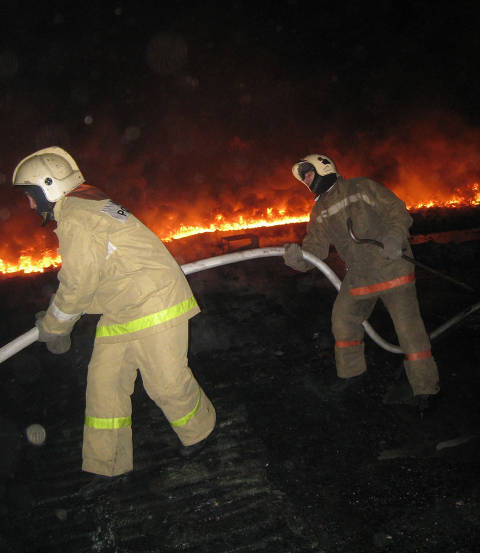Пожар в цехе по улице 33-я Северная в Омске 28 сентября