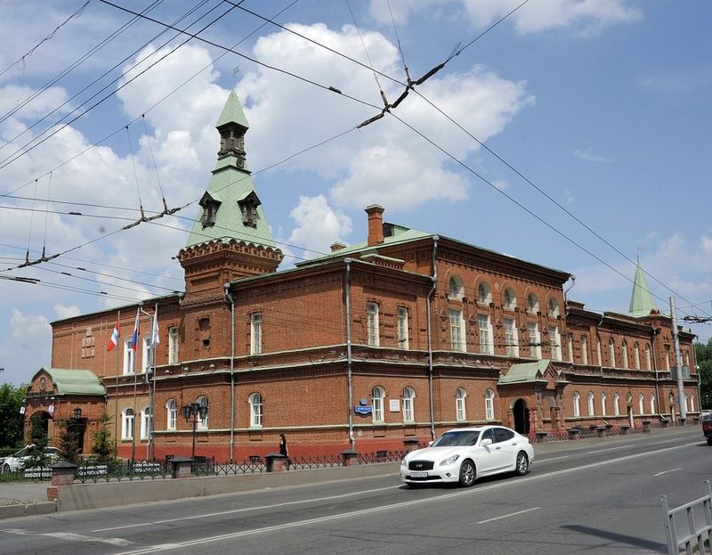Омская мэрия заработала 20 млн рублей на госимуществе