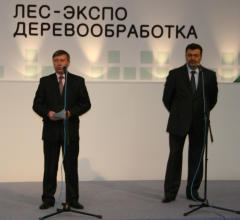 Виталий Эрлих и Магомет Хандаев на открытии выставки "Стройиндустрия-2011"