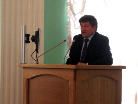 Вячеслав Двораковский выступает со своей программой