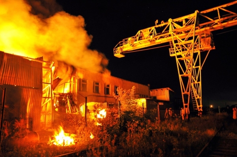 Пожар по ул. 2-я Казахстанская в Омске