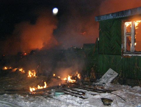 Пожар в Омске по улице 3-ья Левоповалка